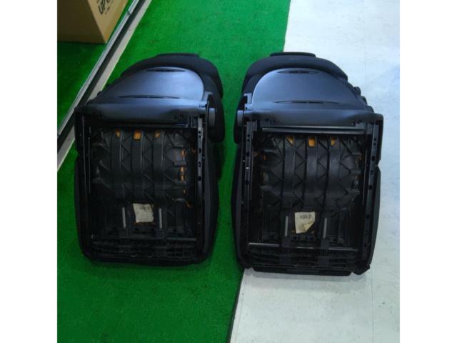 (Left and Right Set) Genuine Mitsubishi V-4 Type/Legnum Genuine Option Parts
RECARO seat
(Set of left and right)