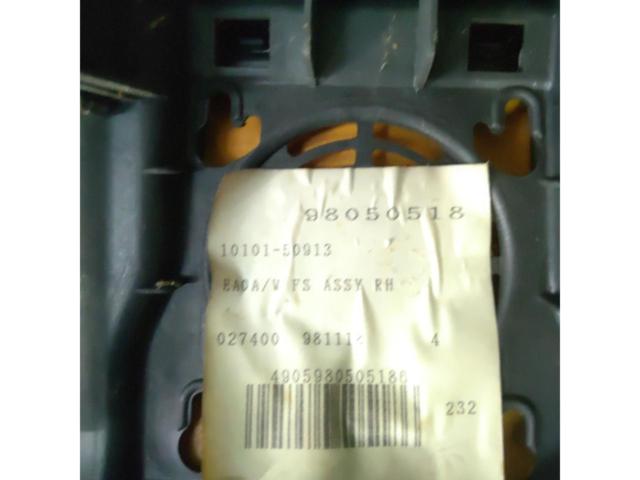 (Left and Right Set) Genuine Mitsubishi V-4 Type/Legnum Genuine Option Parts
RECARO seat
(Set of left and right)