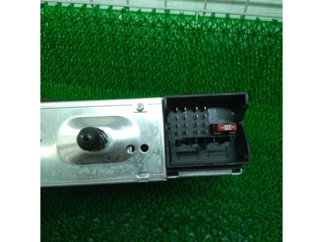 BMW genuine MINI genuine
ALPINE CD tuner (CD53
R50)