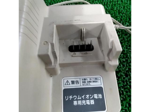 Panasonic NKJ033B 電動自転車バッテリー用充電器