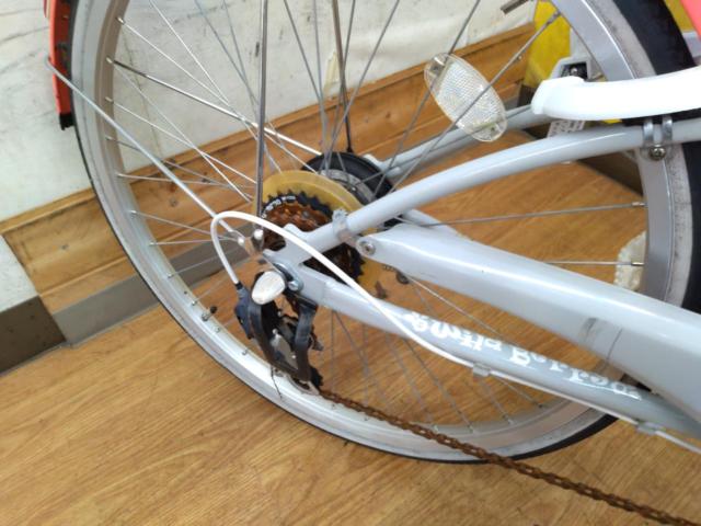 BRIDGESTONE WILD BERRY 24インチ 外装6段変速 キッズ自転車 グレー