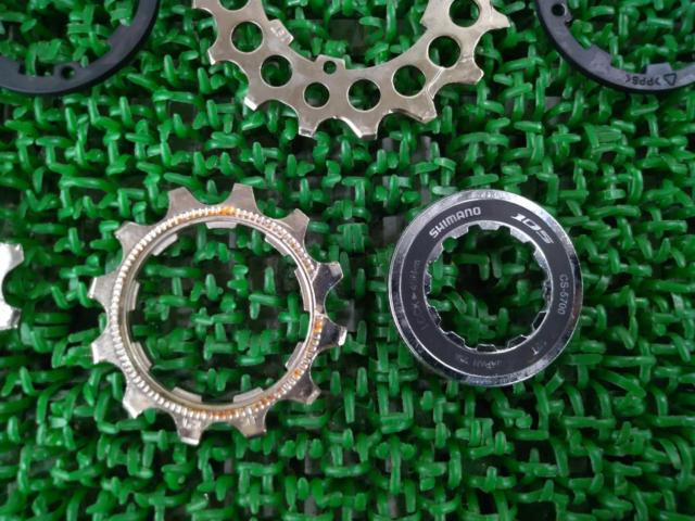 12-25T/10s SHIMANO 105 CS-5700 スプロケット
