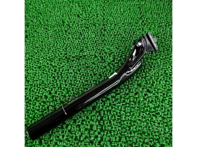 3T STYLUS 25 LTD Φ27.2mm 有効長約205mm カーボンシートポスト