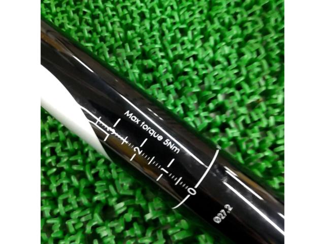 3T STYLUS 25 LTD Φ27.2mm 有効長約205mm カーボンシートポスト