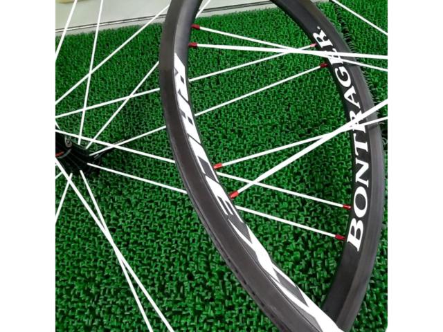 Bontrager RACE XXX LITE 23mmハイトカーボンチューブラーホイール 前後セット
