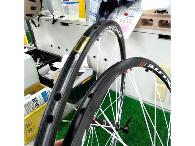 Bontrager RACE XXX LITE 23mmハイトカーボンチューブラーホイール 前後セット