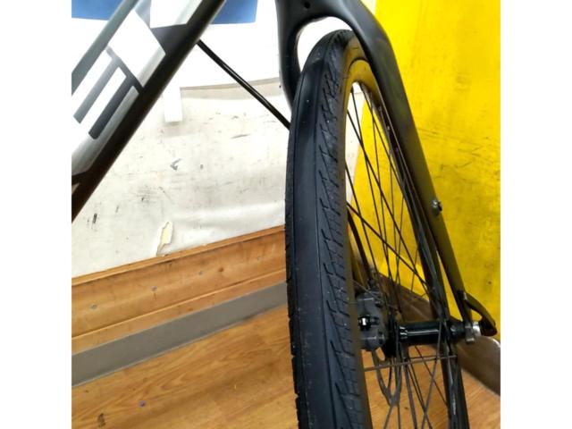 TREK FX3 DISC 2023年モデル 700×32c 1×10s アルミクロスバイク グレー Mサイズ 適正身長:165-175 cm