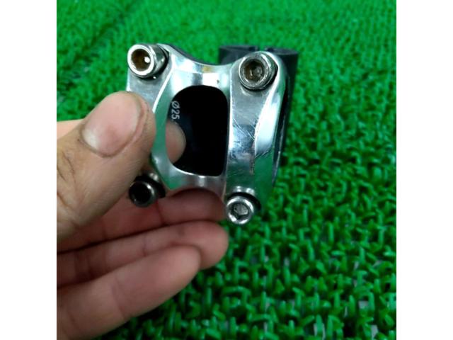 【わけあり現状販売】※コラム固定ボルト欠品 70mm/Φ25.4/6°BAZOOKA ステム ブラック