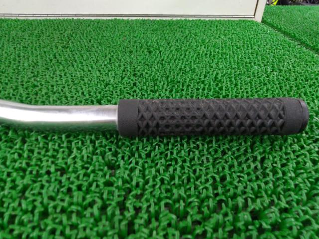 ※グリップおまけ SIMWORKS ハンドルバー 25.4Φ/720mm シルバー