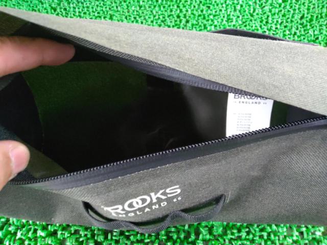 BROOKS ハンドルバーポーチ
