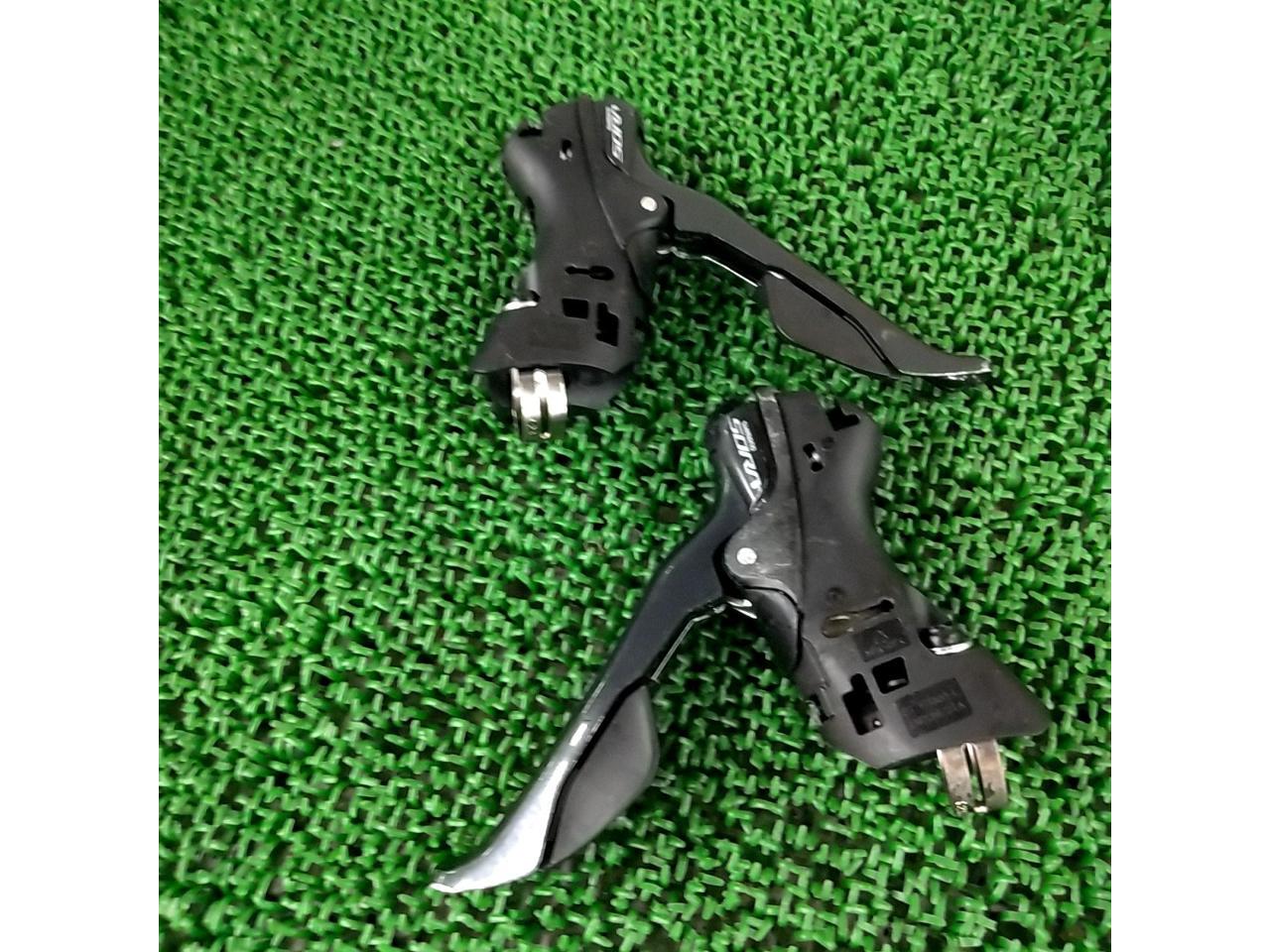 ※ブラケットカバー欠品 2x9S SHIMANO STIレバー ST-R3000 左右セット