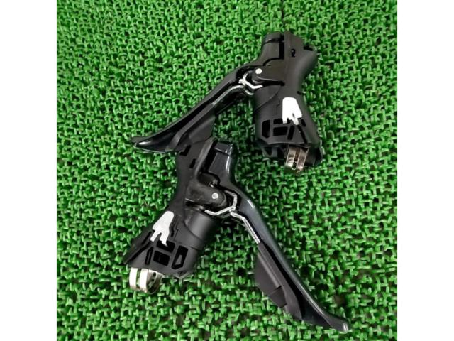 ※ブラケットカバー欠品 2x9S SHIMANO STIレバー ST-R3000 左右セット