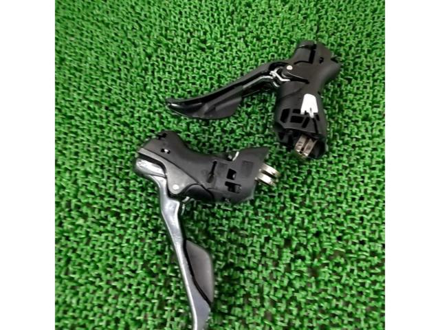 ※ブラケットカバー欠品 2x9S SHIMANO STIレバー ST-R3000 左右セット