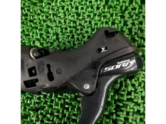 ※ブラケットカバー欠品 2x9S SHIMANO STIレバー ST-R3000 左右セット