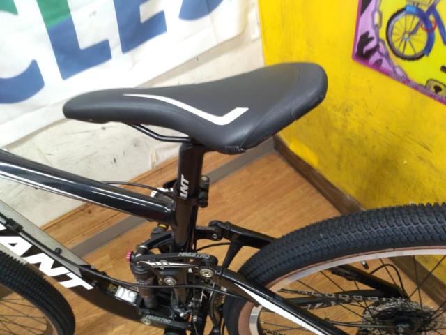 GIANT TRANCE X3 2012年頃モデル 26×2.25インチ 3×10S アルミMTB ブラック