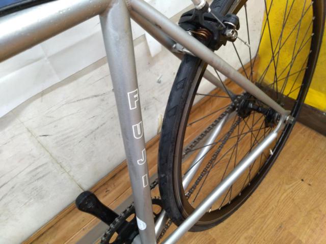 FUJI FEATHER 2023年頃モデル 700×25C シングルギア ピストバイク シルバー 49サイズ 適正身長163-170cm