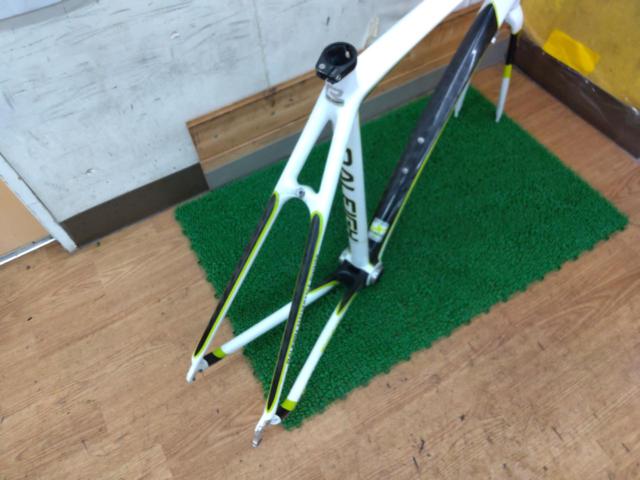 RALEIGH AVANTI TEAM 2010年頃モデル 700C カーボンロードバイクフレーム ホワイト