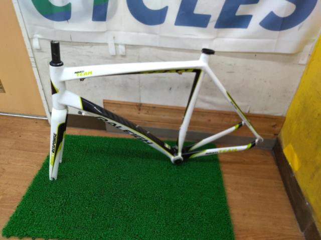 RALEIGH AVANTI TEAM 2010年頃モデル 700C カーボンロードバイクフレーム ホワイト