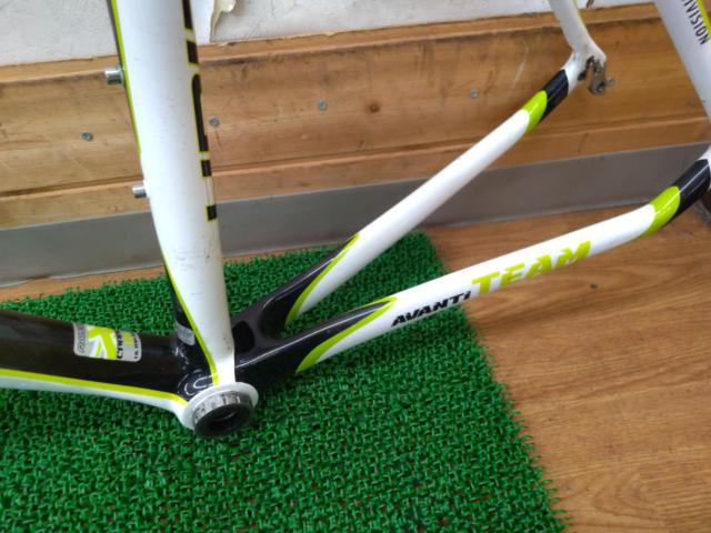 RALEIGH AVANTI TEAM 2010年頃モデル 700C カーボンロードバイクフレーム ホワイト
