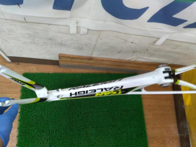 RALEIGH AVANTI TEAM 2010年頃モデル 700C カーボンロードバイクフレーム ホワイト