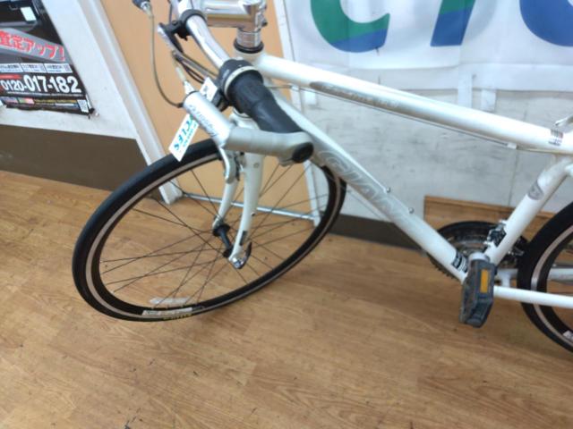 ※レストアベース サドル欠品 GIANT ESCAPE R3 2009年頃モデル 700×28C 3×8S アルミクロスバイク ホワイト