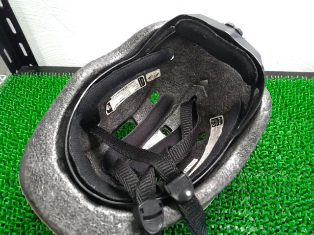 サイズ:46-52cm BBB BHE-45 キッズ用ヘルメット アイボリー CE規格