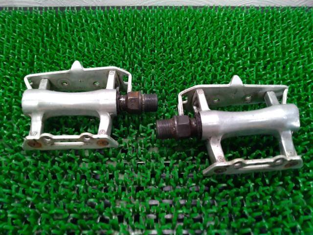 wellgo R025 フラットペダル シルバー