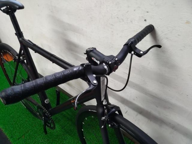 FUJI TRACK ARCV 年式不明 700x25c シングルギア(固定) ピストバイク Cinelliフラットバー仕様 ブラック サイズ520 参考値170-178cm