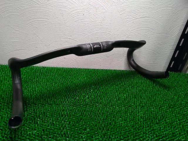 Φ31.8/440mm 3T AERONOVA LTD カーボンハンドルバー