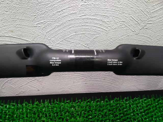 Φ31.8/440mm 3T AERONOVA LTD カーボンハンドルバー