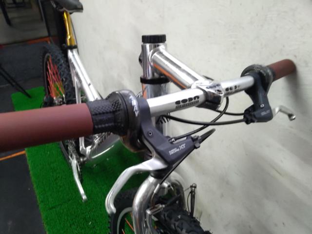 CANNONDALE SUPER V2000 1990年代 XTR組 26×1.95インチ 3×8S アルミフレームマウンテンバイク シルバー サイズ:46 参考サイズ:165-175cm