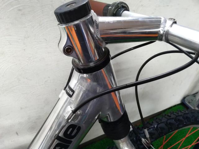 CANNONDALE SUPER V2000 1990年代 XTR組 26×1.95インチ 3×8S アルミフレームマウンテンバイク シルバー サイズ:46 参考サイズ:165-175cm