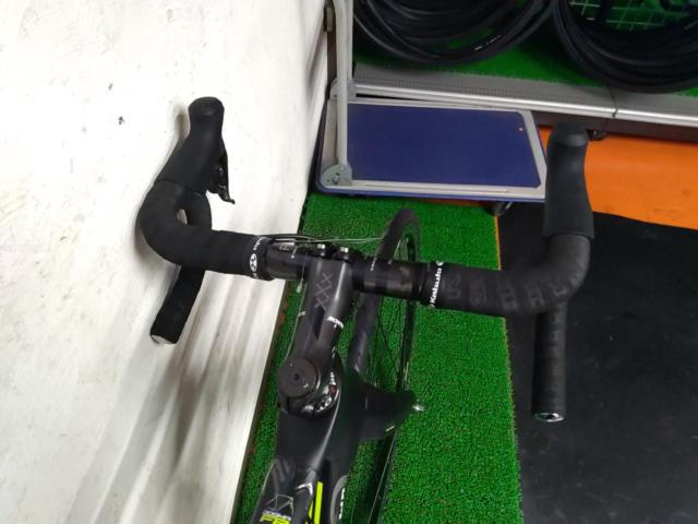 1大特価PINARELLO DOGMA F8 DISK Carbon T1100 1K 2016モデル 700x26c 2x10s ロードバイク ブラック/イエロー サイズ53 参考168-178