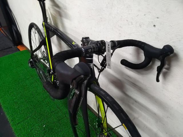 1大特価PINARELLO DOGMA F8 DISK Carbon T1100 1K 2016モデル 700x26c 2x10s ロードバイク ブラック/イエロー サイズ53 参考168-178