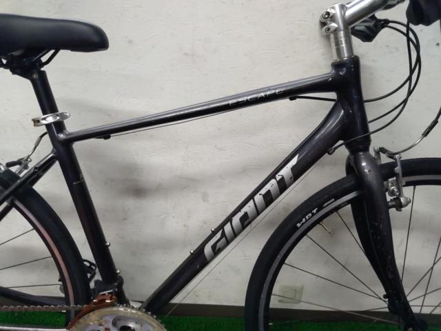 GIANT ESCAPE R3 MS LTD 2023年 MICROSHIFT組 700×32C 3x8s アルミクロスバイク ガンメタ サイズ:S 参考サイズ:160-175cm
