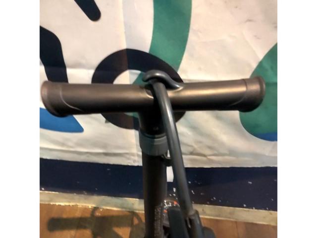 BikeGear TecnoSports2 フロアポンプ ブラック