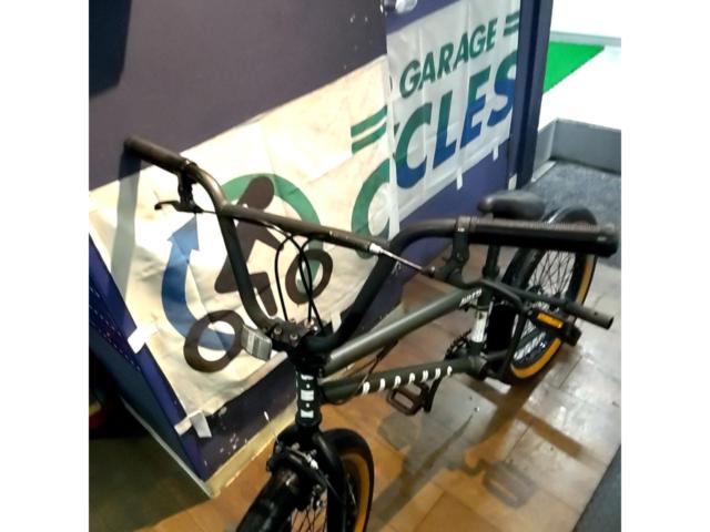 【現状販売品】BACCHUS AVASTA 20x2.40インチ シングル BMX グリーン