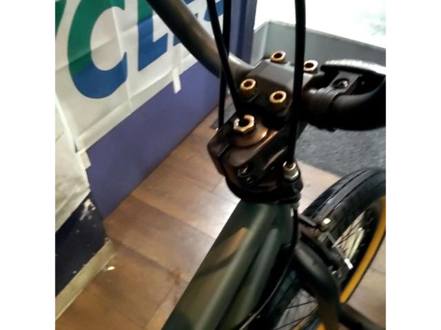 【現状販売品】BACCHUS AVASTA 20x2.40インチ シングル BMX グリーン