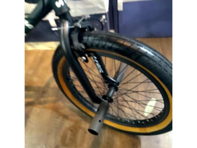 【現状販売品】BACCHUS AVASTA 20x2.40インチ シングル BMX グリーン