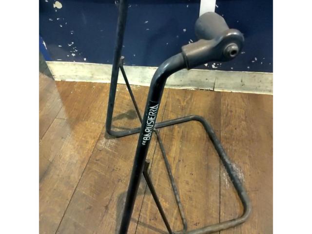 メーカー不明 ディスプレイスタンド ブラック