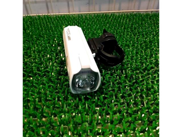 充電式 CATEYE AMPP300N ホワイト フロント用ライト HL-EL083NRC