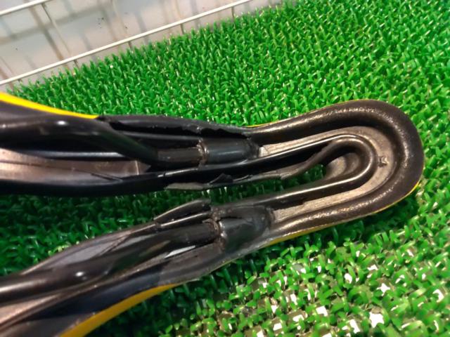 SMP TRK MEDIUM サドル イエロー