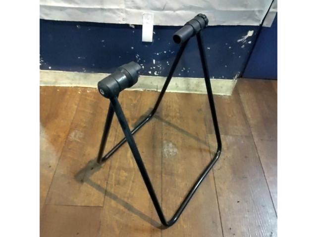 メーカー不明 簡易ディスプレイスタンド ブラック