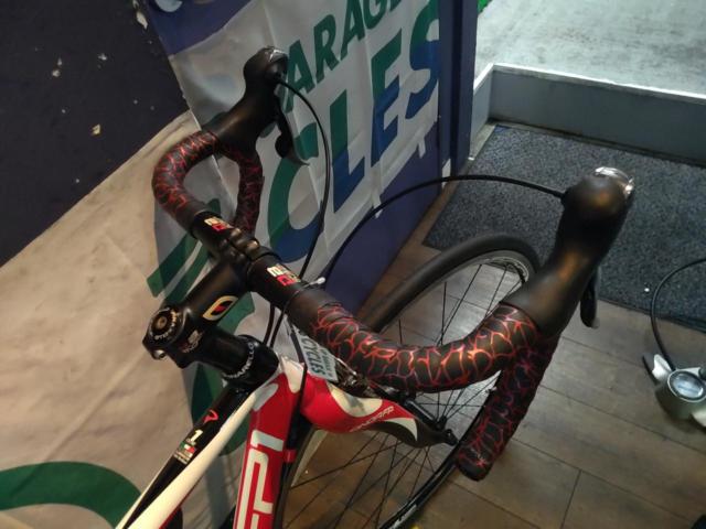 PINARELLO FP1 2008年頃モデル TIAGRA組み 700x25C 2x9S カーボンバックロードバイク レッド