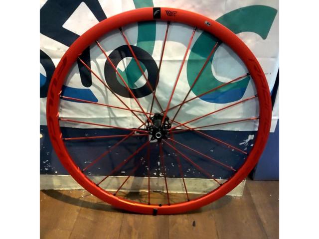 FULCRUM  RACING ZERO CMPTZN DB CUSTOM 2WAY-FITホイール 前後セット レッド