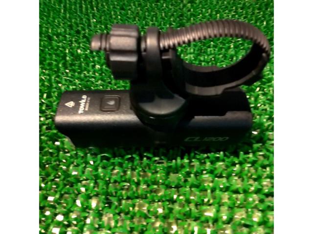 充電式 TWILD CL1200 フロント用ライト ※バンドカット有り