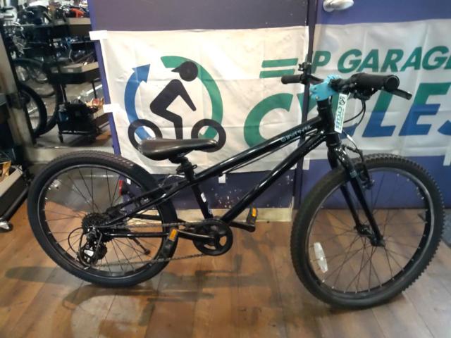 ヨツバサイクル ZERO 8スピード 22x1.95インチ 外装8段変速 キッズ自転車 ブラック