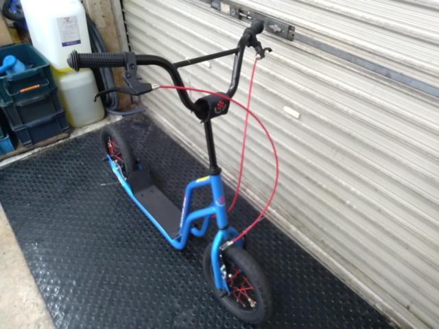 NEW STREET MOVE キックスクーター LBSC-12V2