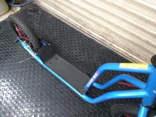 NEW STREET MOVE キックスクーター LBSC-12V2