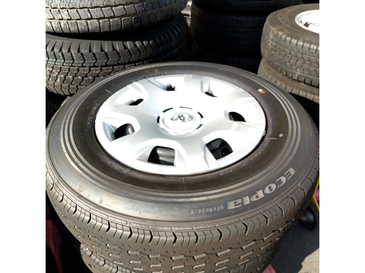 TOYOTA 200系ハイエース 純正スチールホイール+ BRIDGESTONE ECOPIA RD613